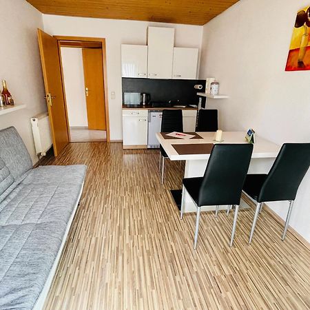 Kleine Ein Zimmer Wohnung Mit Gartenanlage ザーレム エクステリア 写真