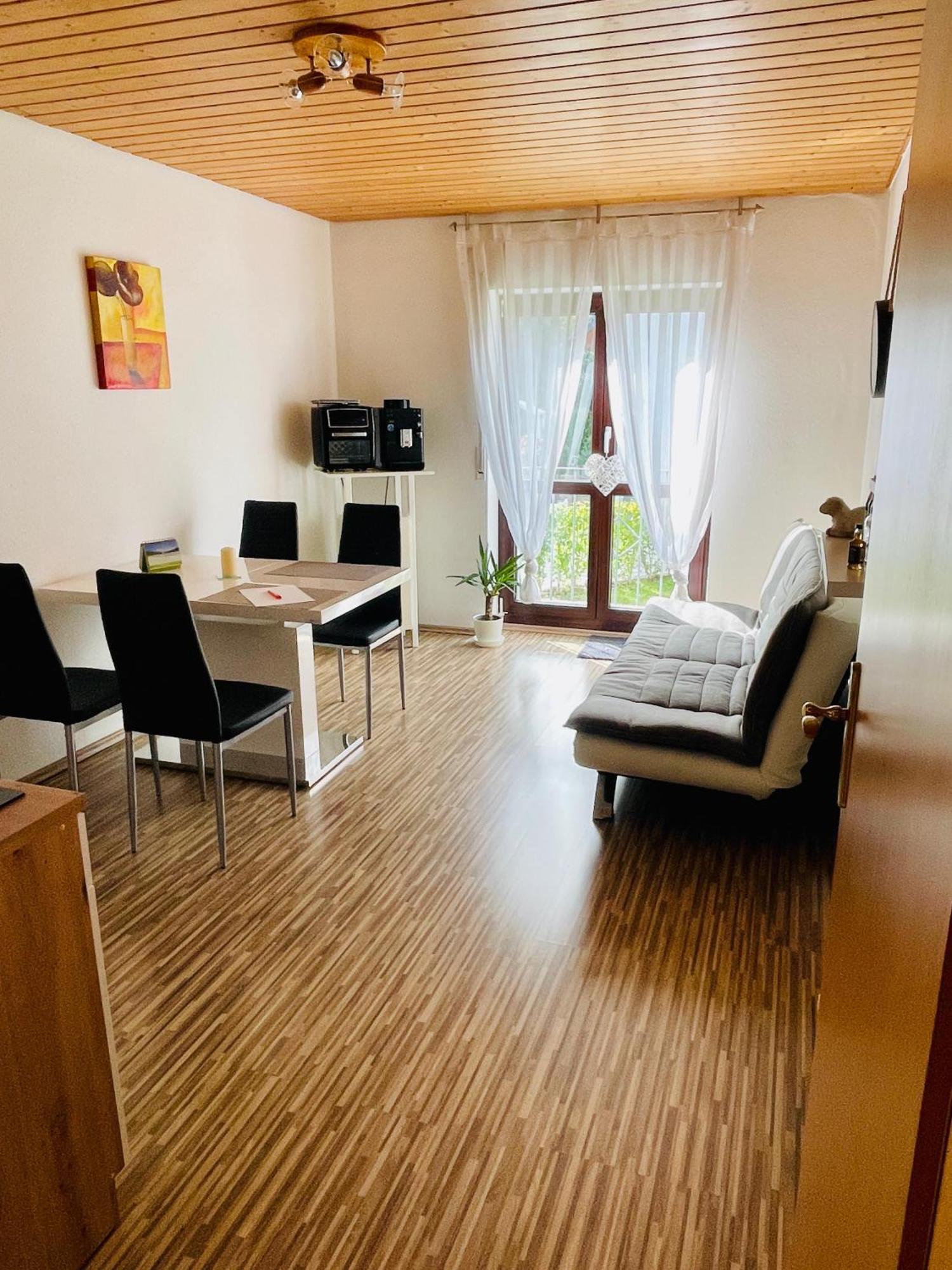 Kleine Ein Zimmer Wohnung Mit Gartenanlage ザーレム エクステリア 写真